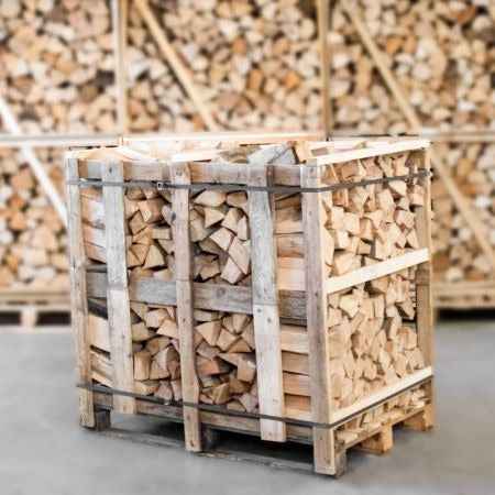 Bois de chauffage hêtre séché en chambre 25 cm – demi-palette 450 kg